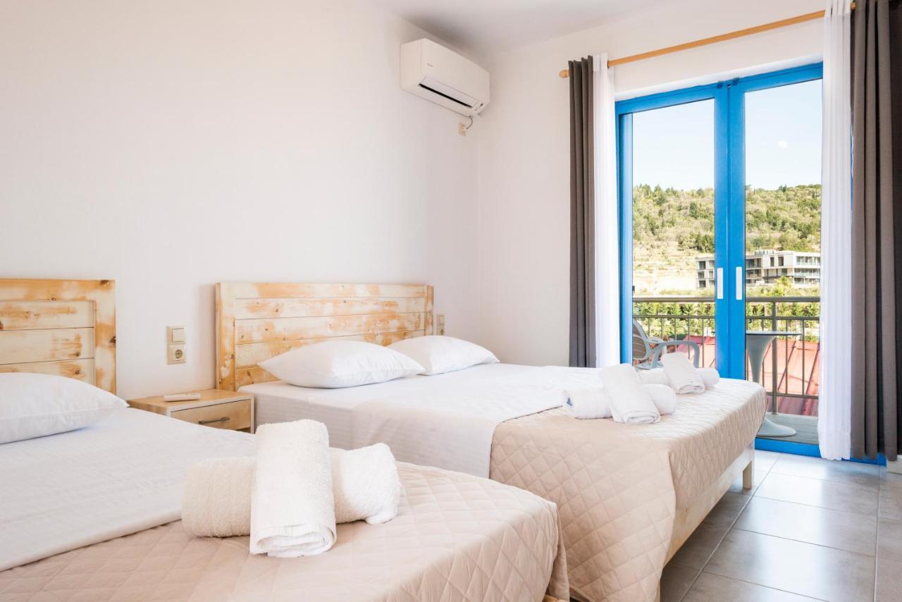 Blue Horizon Hotel Himare Exterior photo